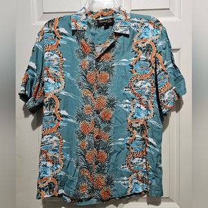 Bishop St. Apparel Hawaiian Shirt Men Small Tropical Pineapples Surfing Canoe